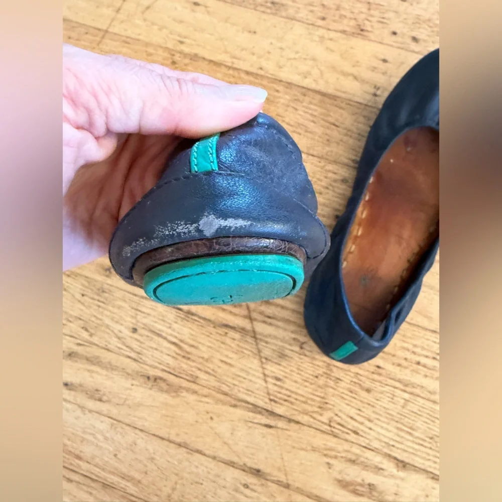 Tieks 100% leather California navy ballet flats teal sole foldable - Picture 13 of 16